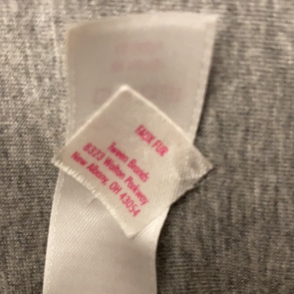 Girl’s size 12/14 faux fur vest by Justice. Very gently used. - Picture 6 of 6